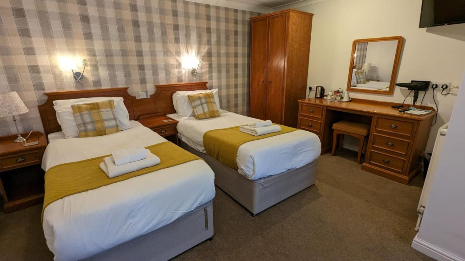 East Ayton Lodge Hotel, Скарборо Екстер'єр фото